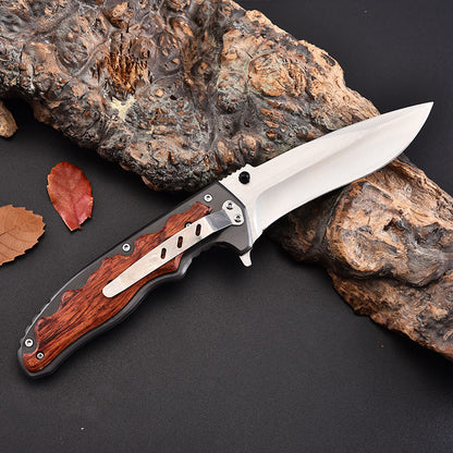 Multifunctional folding knife